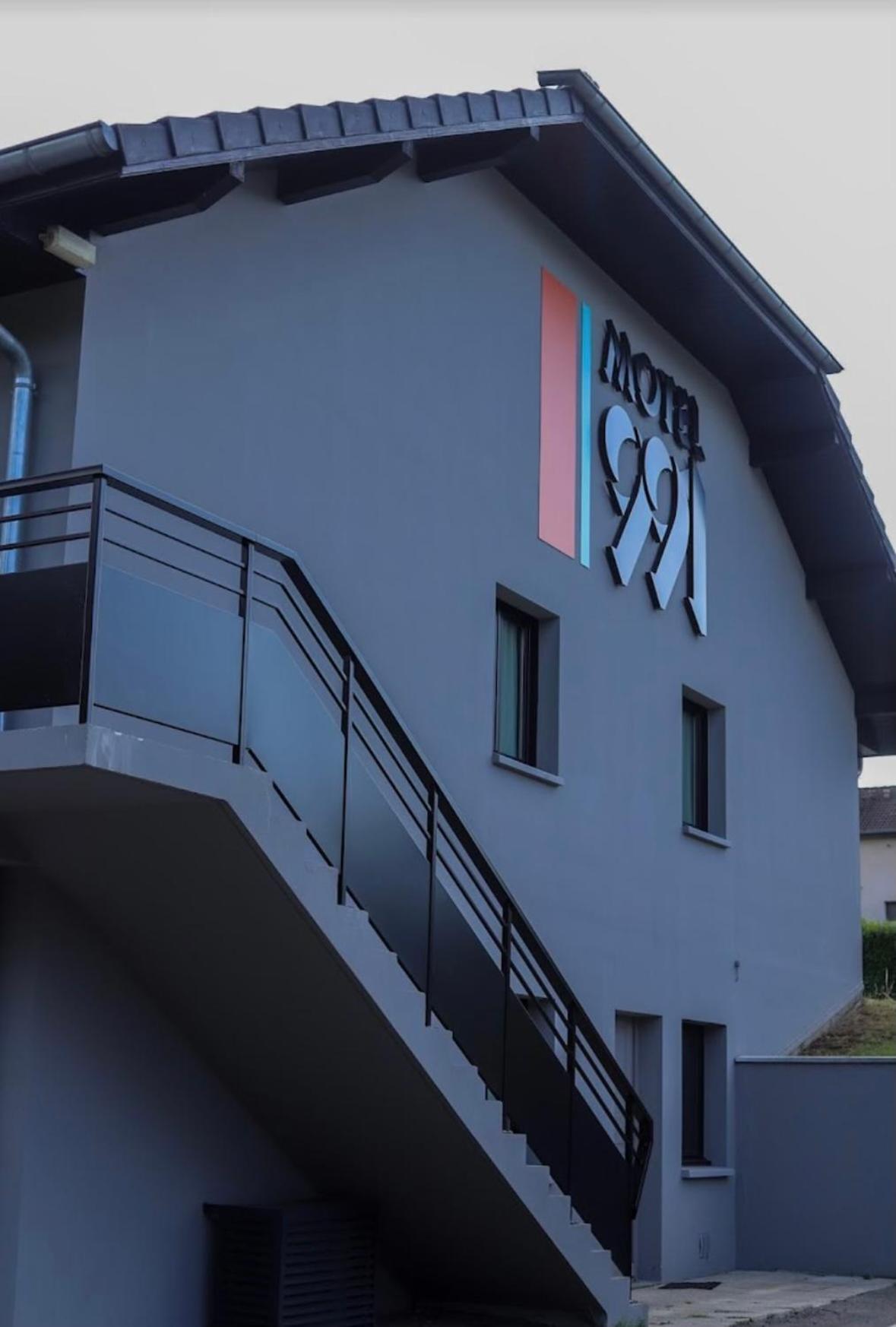 Motel 991 Viviers-du-Lac Екстер'єр фото
